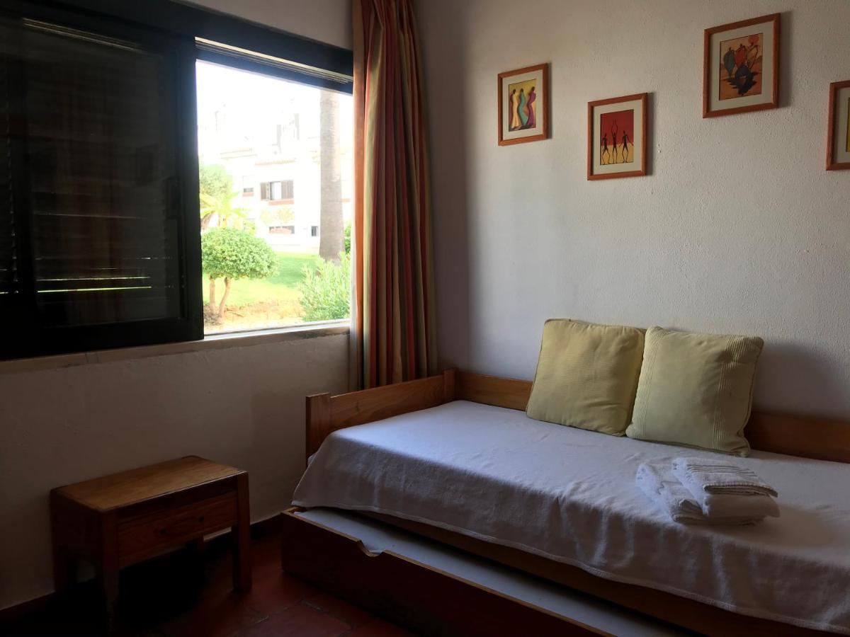 Comfortable Appartment At Albufeira Exteriör bild